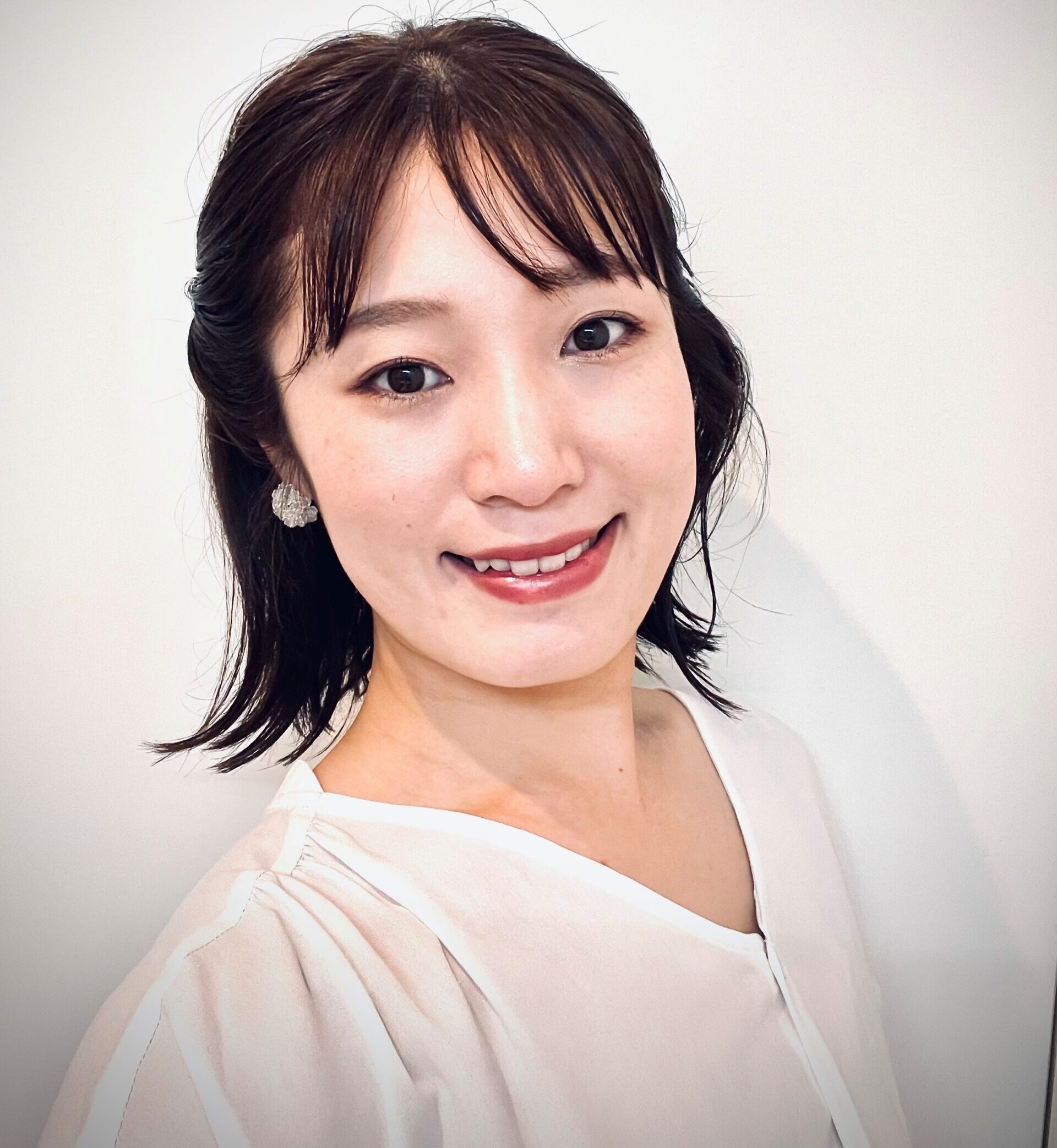 綾野友美