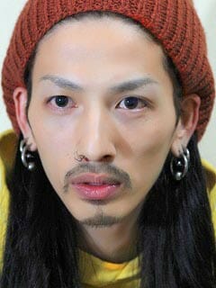東本 祥平