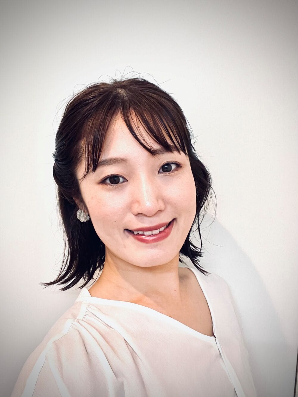 綾野友美