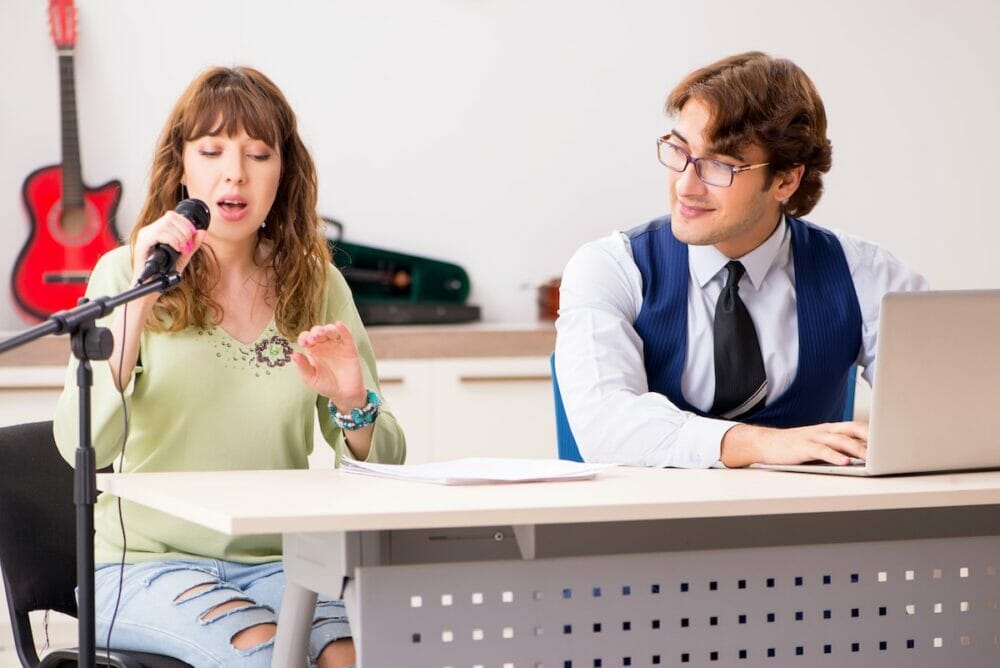 歌手を目指すなら独学より芸能専門学校がおすすめな5つの理由2
