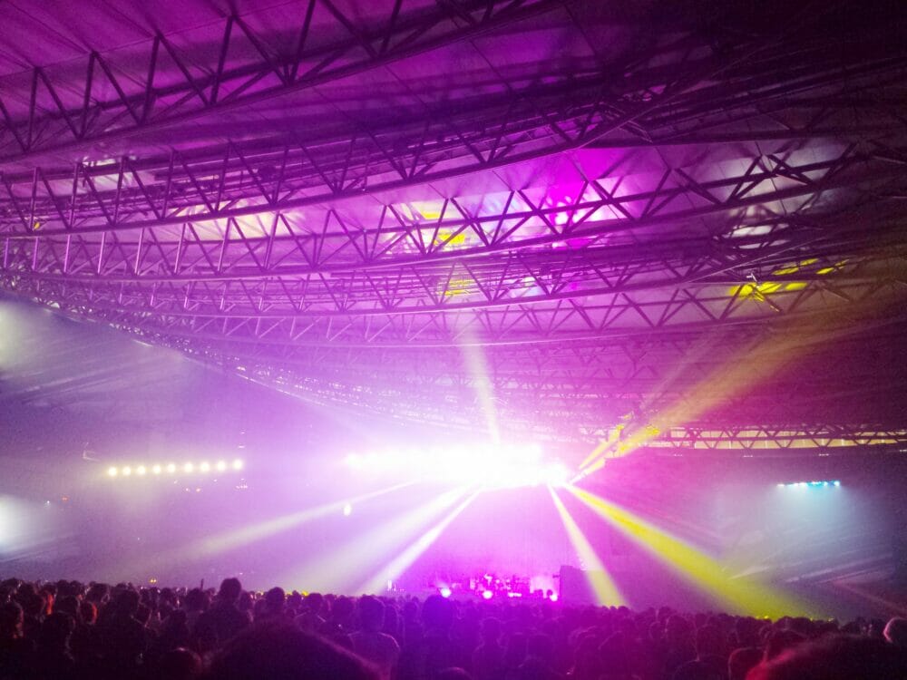 あのアーティストと共演！？バックダンサーのお仕事について,ダンス専門学校TOKYO STEPS ARTS