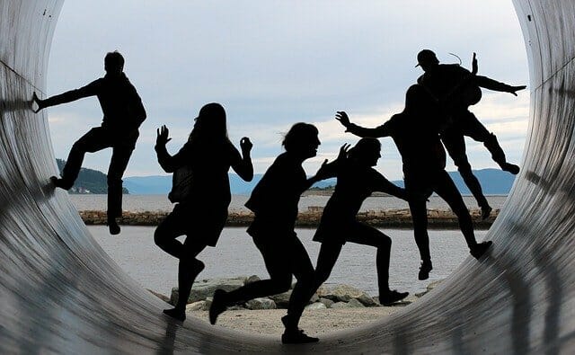 ダンス専門学校の学費は安いしサポート体制が充実